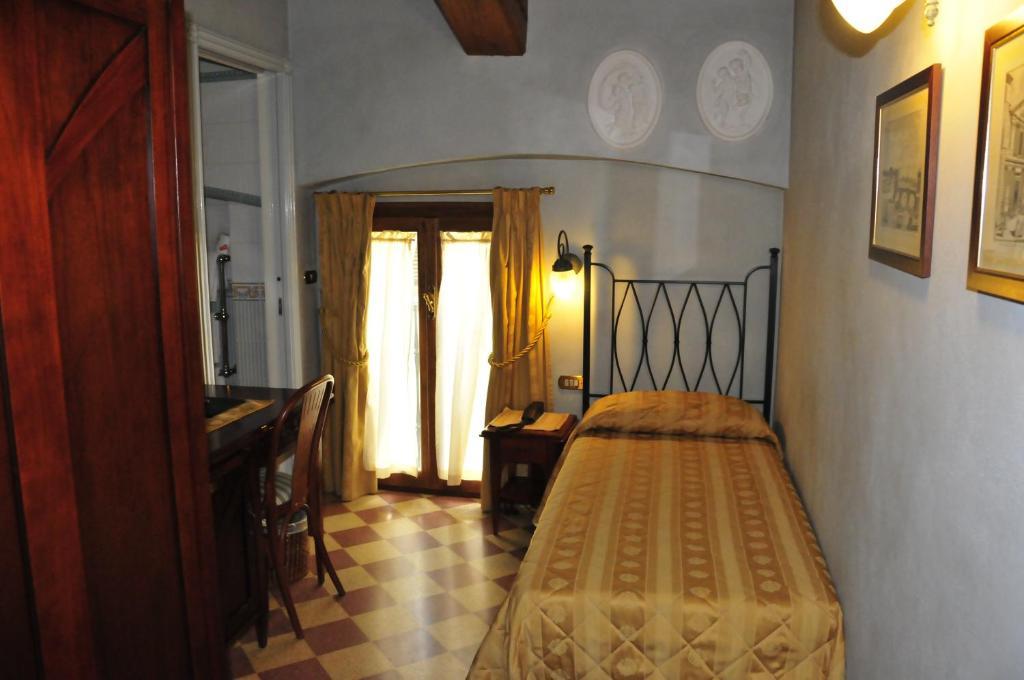 Hotel Della Robbia Firenze Rom bilde