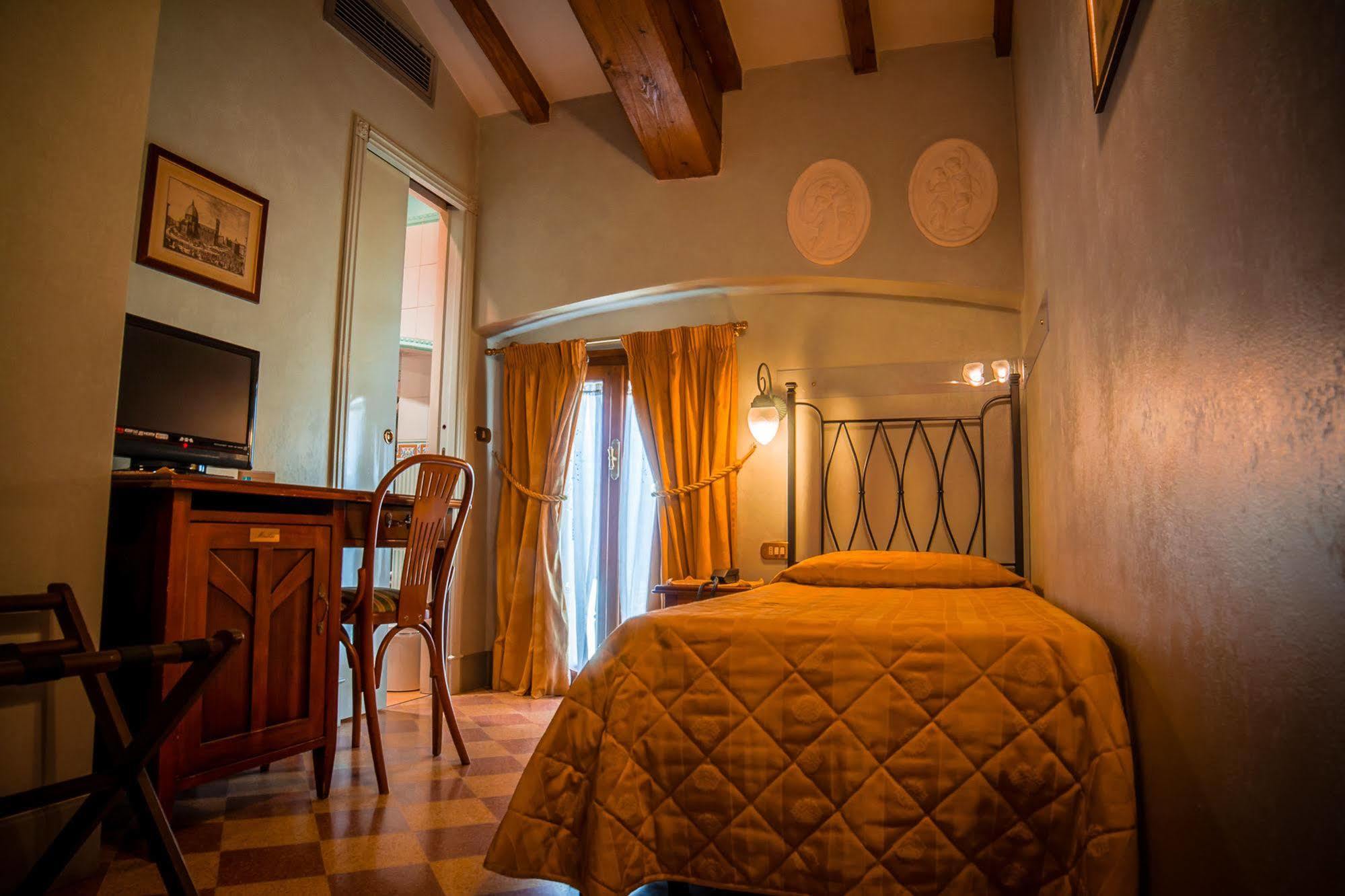 Hotel Della Robbia Firenze Eksteriør bilde